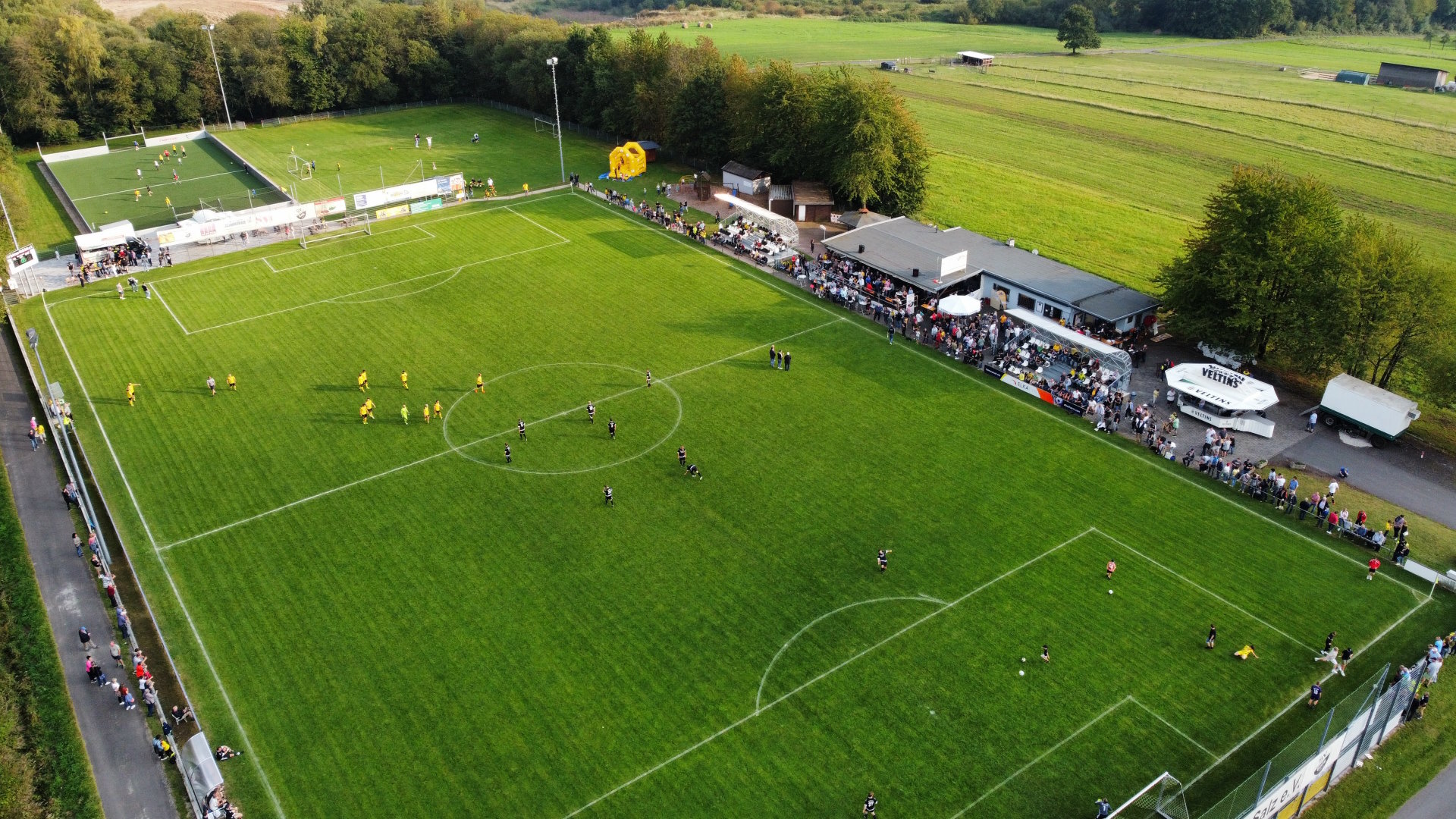 Sportgelände / Anfahrt - SV Schwarz Weiß Salz e.V.